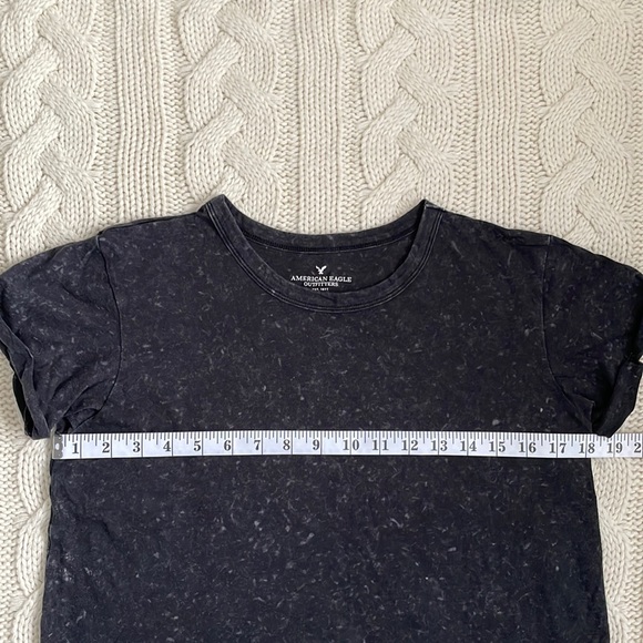 ⚡️3 for $20⚡️ American Eagle Speckled Black Rolled Sleeve T-Shirt - Picture 7 of 8